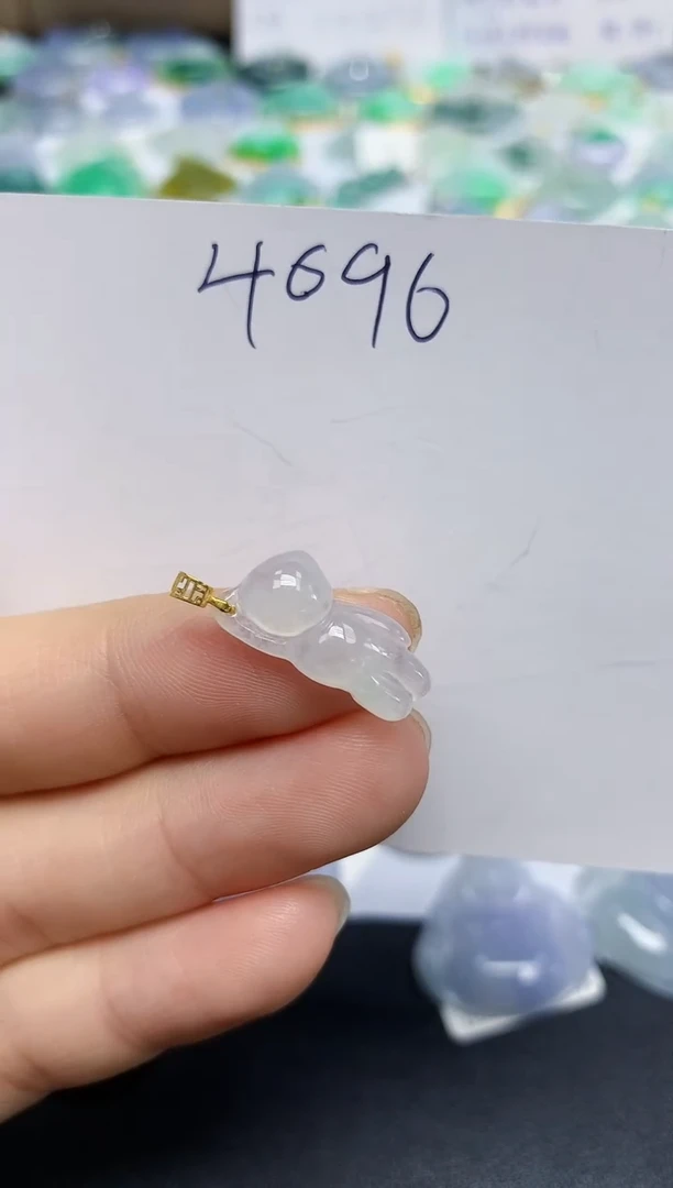 翡翠未镶嵌颈饰天然缅甸翡翠A货