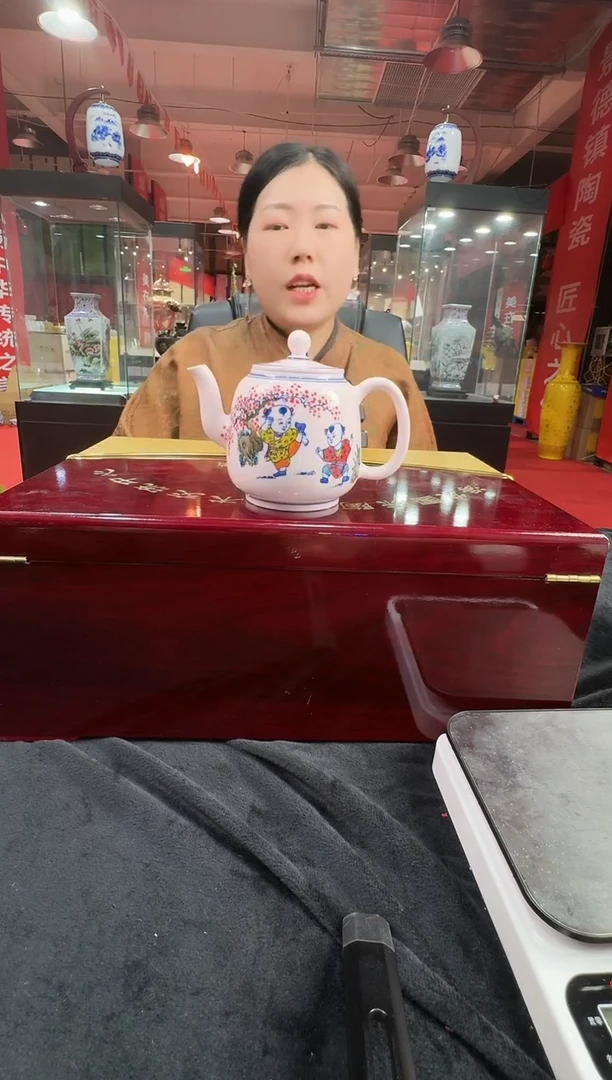 摆件景德镇稀土瓷e2