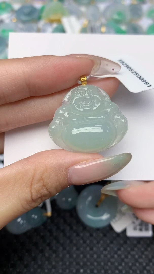 翡翠18K金镶嵌颈饰天然翡翠a货