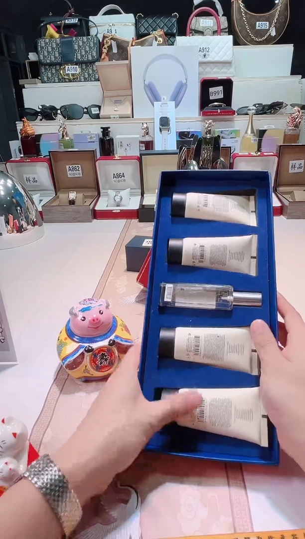 瓷片瓷器 库房到期 全部地板价@@1