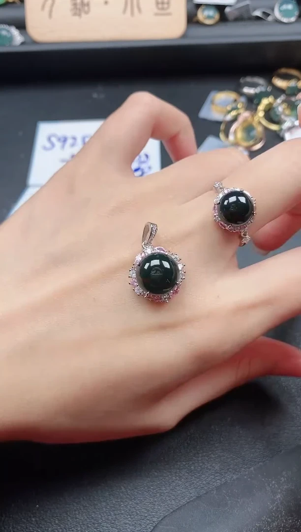 翡翠戒指银S925镶嵌51511