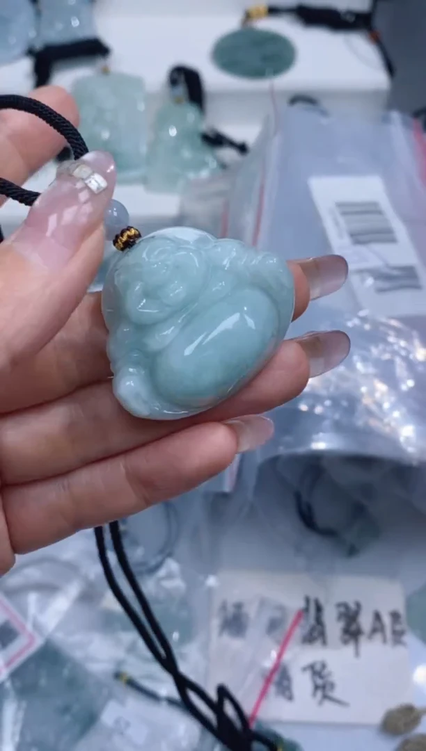 颈饰未镶嵌翡翠吊坠