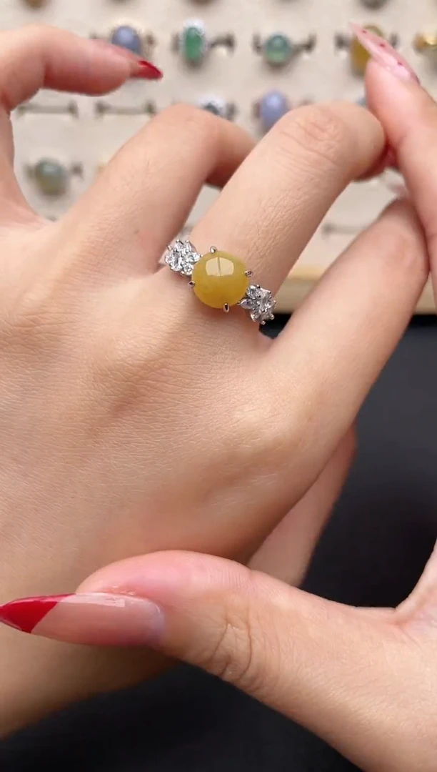 【闪购商品】翡翠戒指银S925镶嵌一物一证一礼盒