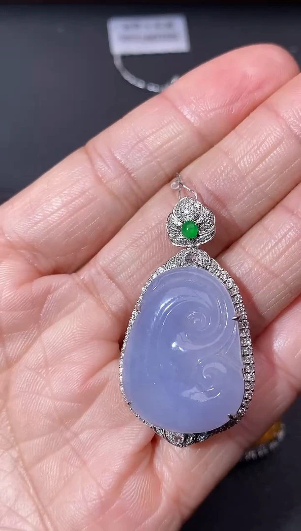 【闪购商品】翡翠吊坠(不含链)18K金镶嵌吊坠