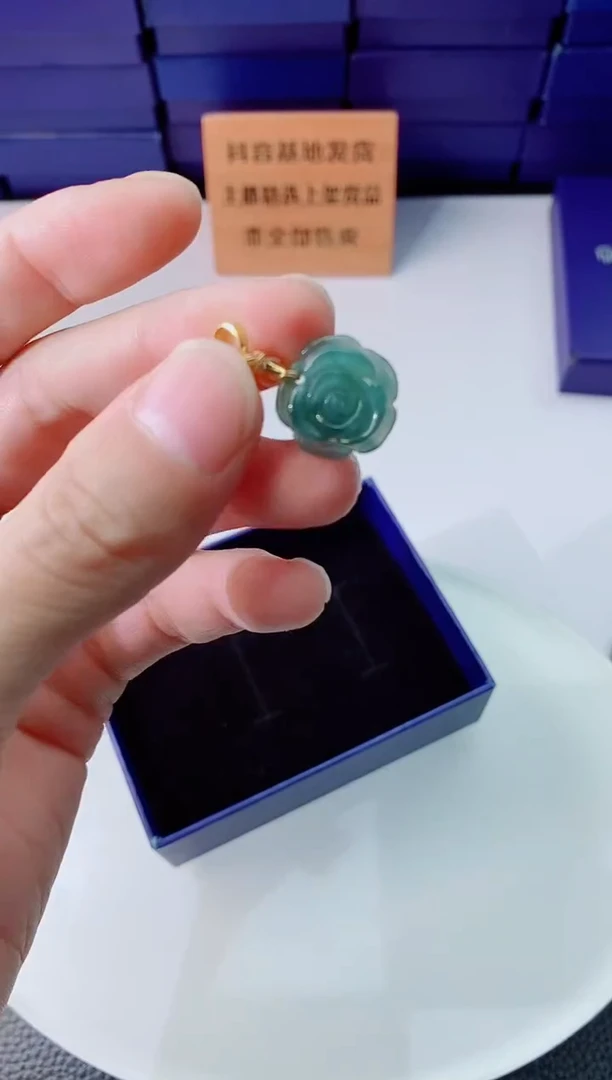 翡翠未镶嵌颈饰11111111