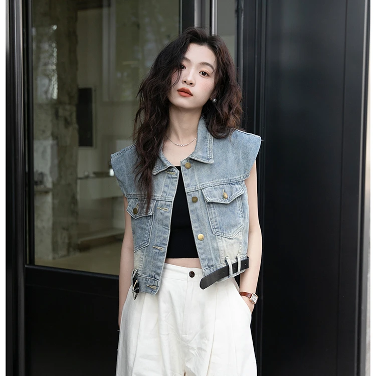 新款夏季美式牛仔流行无袖马甲短款上衣外套百搭复古宽松设计感
