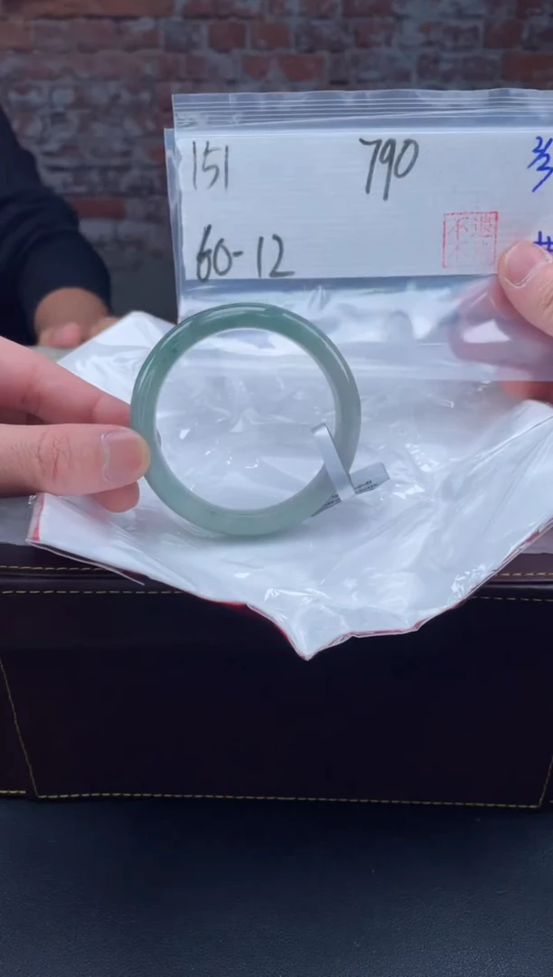 【闪购商品】定制翡翠未镶嵌毛货手镯需精细抛光/手镯151