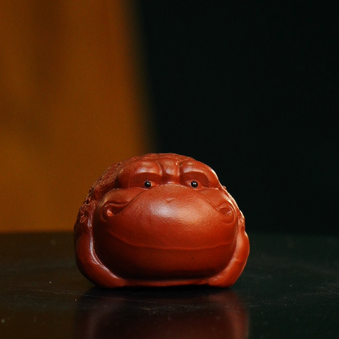 宜兴紫砂茶宠  红色霸王金蟾