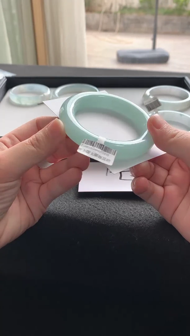 未镶嵌手镯翡翠55.2圆条Y3892买断