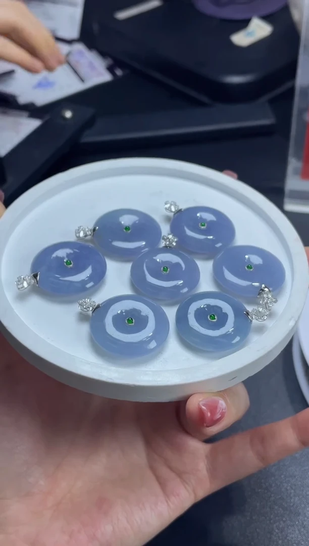 18K金镶嵌定制翡翠DDJ44494/多样性发一件