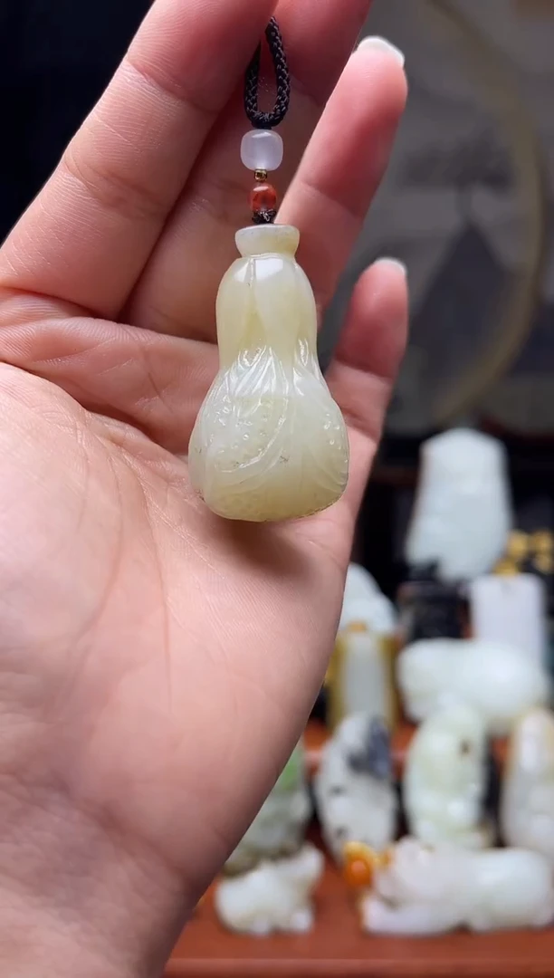 【闪购商品】和田玉吊坠未镶嵌67