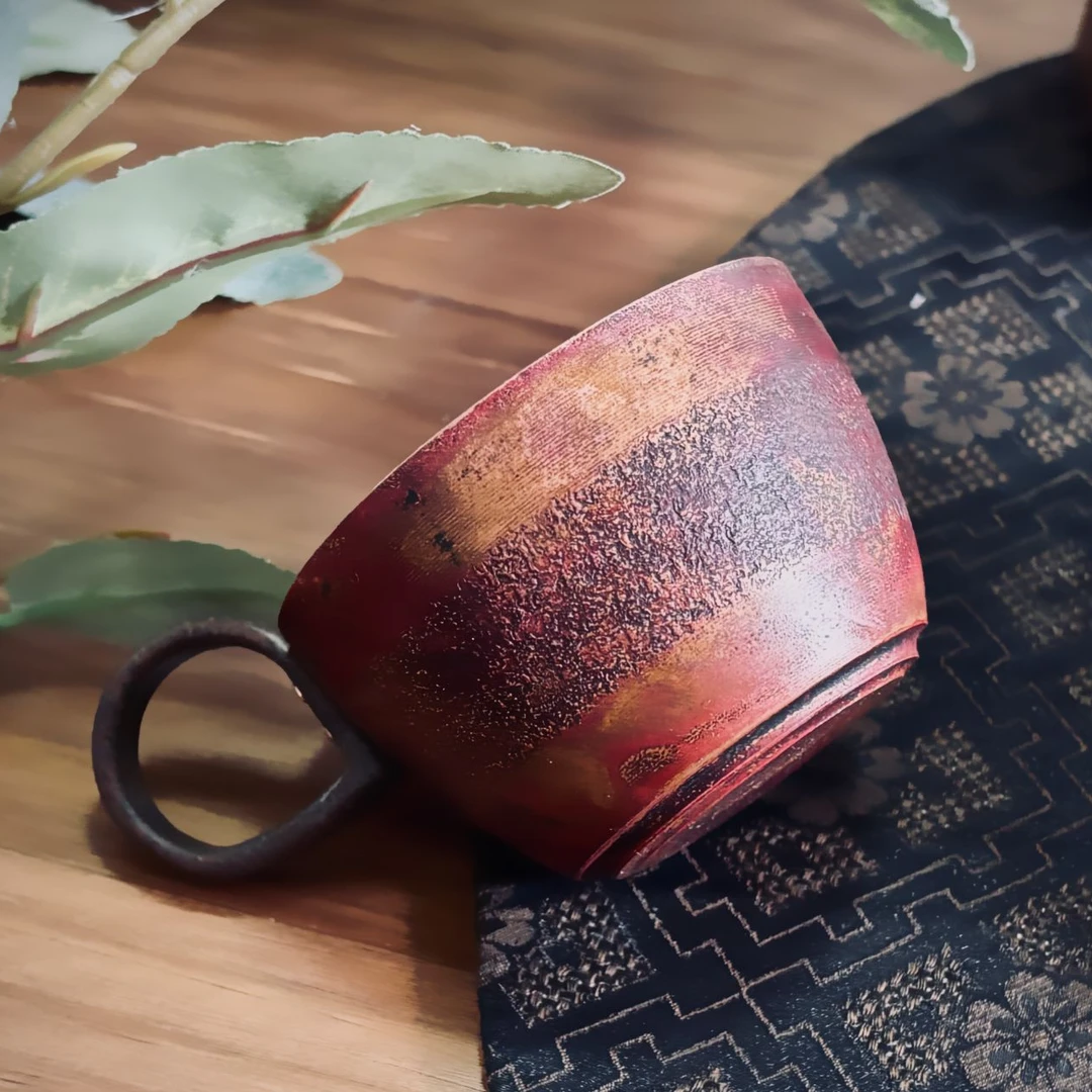 春喜铜【送货上门】T2紫铜手工锤纹新中式圆形把手小茶杯容量：64ml