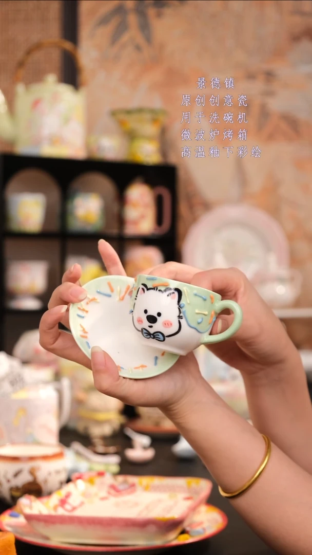摆件景德镇手工手绘设计师款