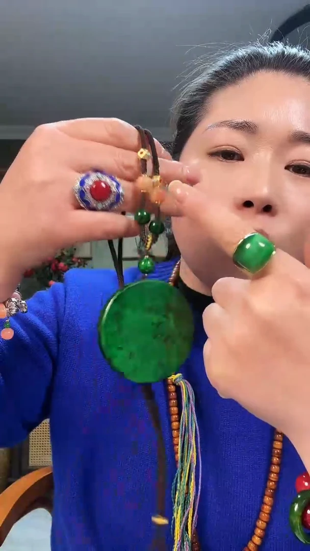 【闪购商品】树脂制品0000000T361