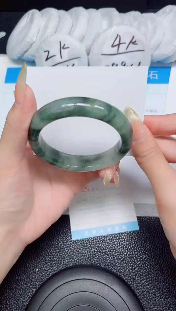 石英质玉手镯未镶嵌85-57.5