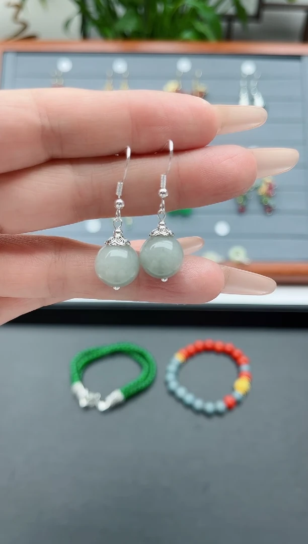 【闪购商品】石英质玉耳饰银S925镶嵌1606