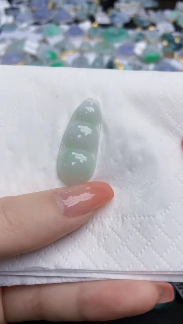 【闪购商品】翡翠颈饰未镶嵌天然缅甸翡翠A货