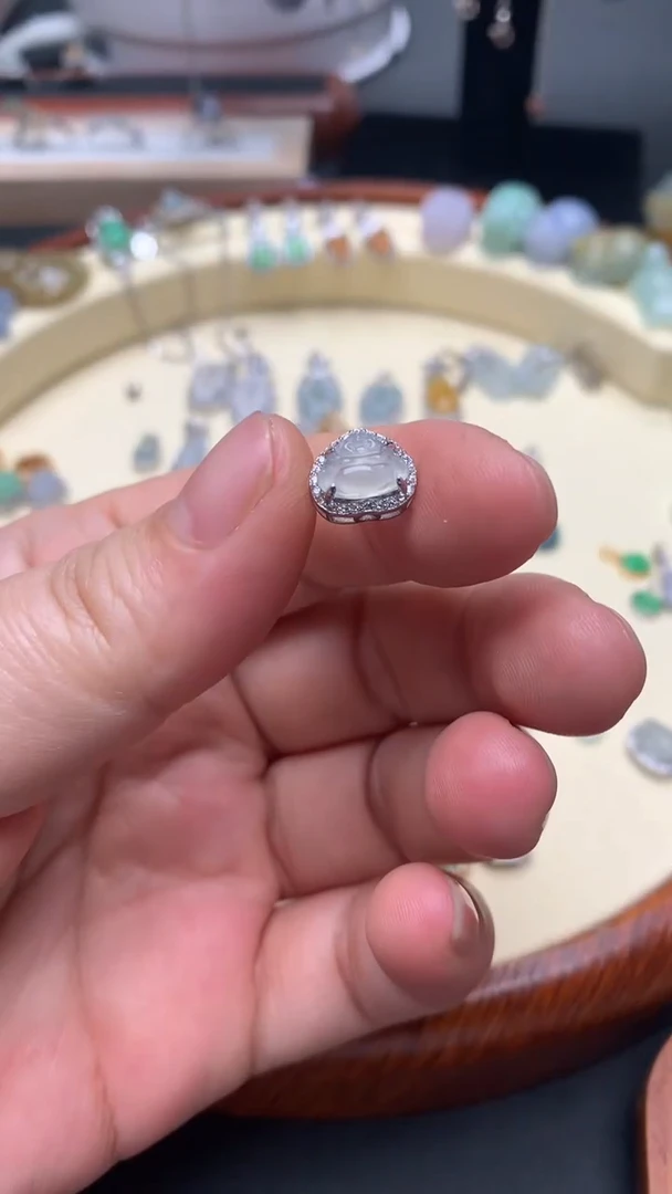 【闪购商品】翡翠颈饰银S925镶嵌翡翠镶嵌佛公