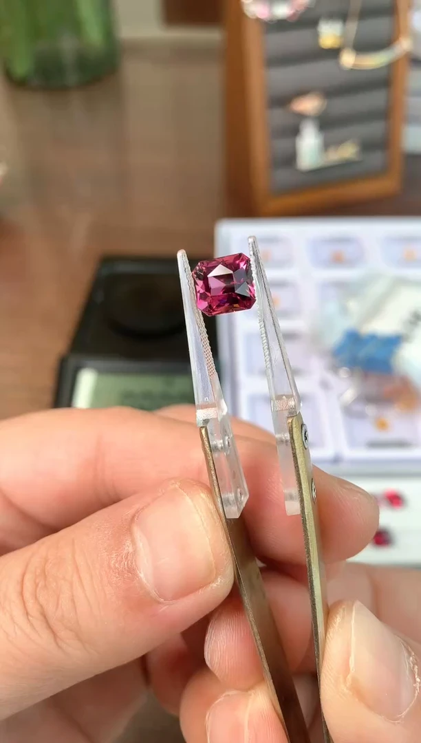 石榴石裸石未镶嵌3.65ct 12