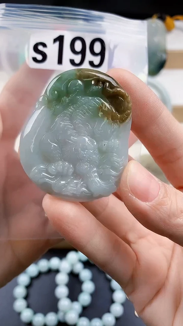 颈饰未镶嵌翡翠天然翡翠吊坠挂件