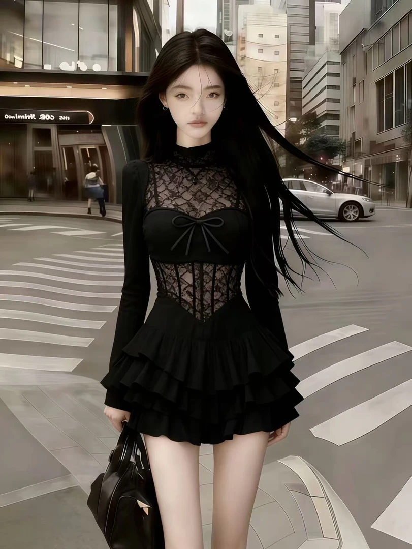 秋冬季性感辣妹风纯欲气质黑色半高领修身长袖设计感短款连衣裙