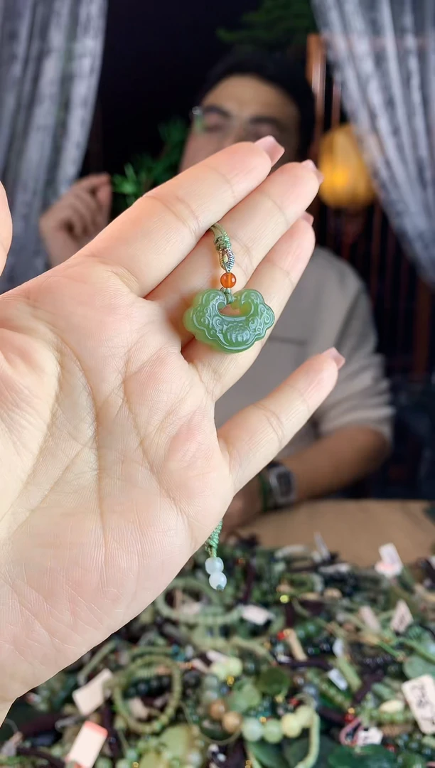 【闪购商品】和田玉挂件未镶嵌多样性发货拍一发一