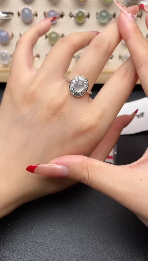 【闪购商品】翡翠戒指银S925镶嵌一物一证一礼盒