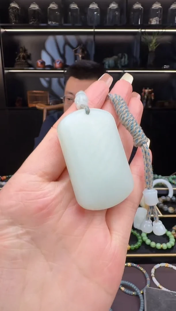 颈饰未镶嵌和田玉迪克兰无事牌挂件