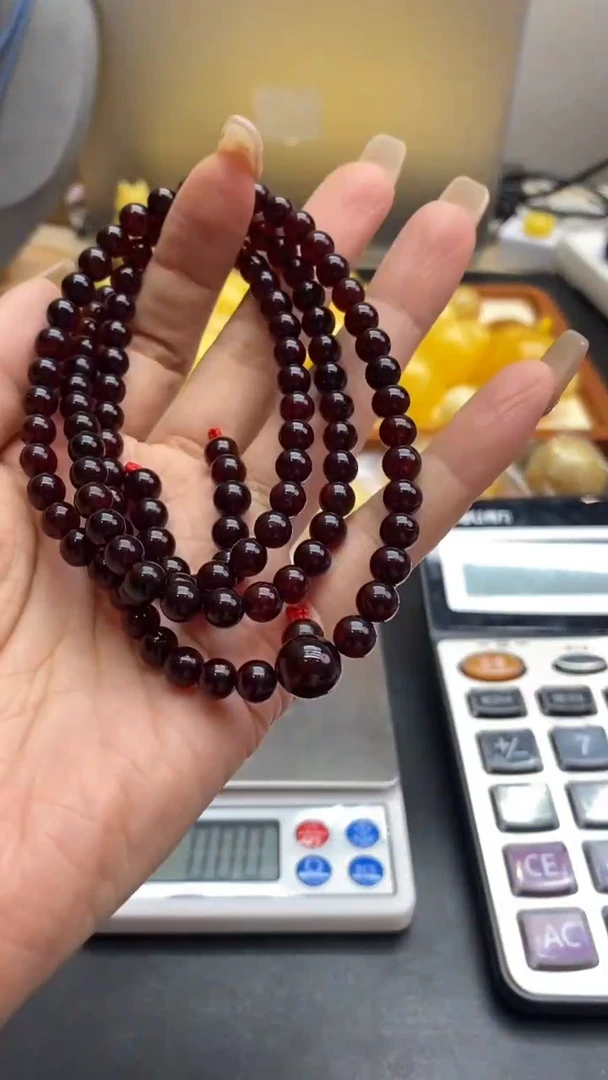 琥珀未镶嵌珠宝奇石821