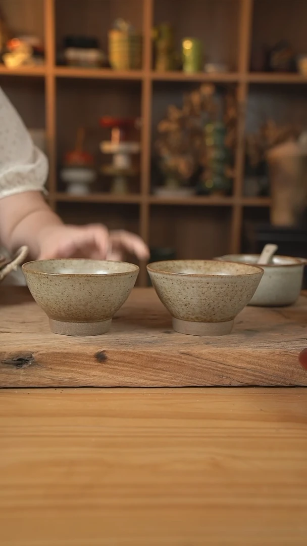 奶奶系列的斗笠碗2个