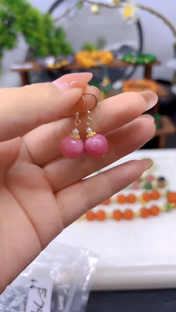 14K金镶嵌菱锰矿（红纹石）耳饰E794