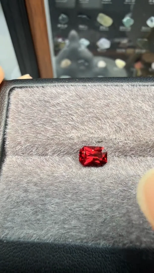 未镶嵌裸石石榴石1.2CT-A266-1P