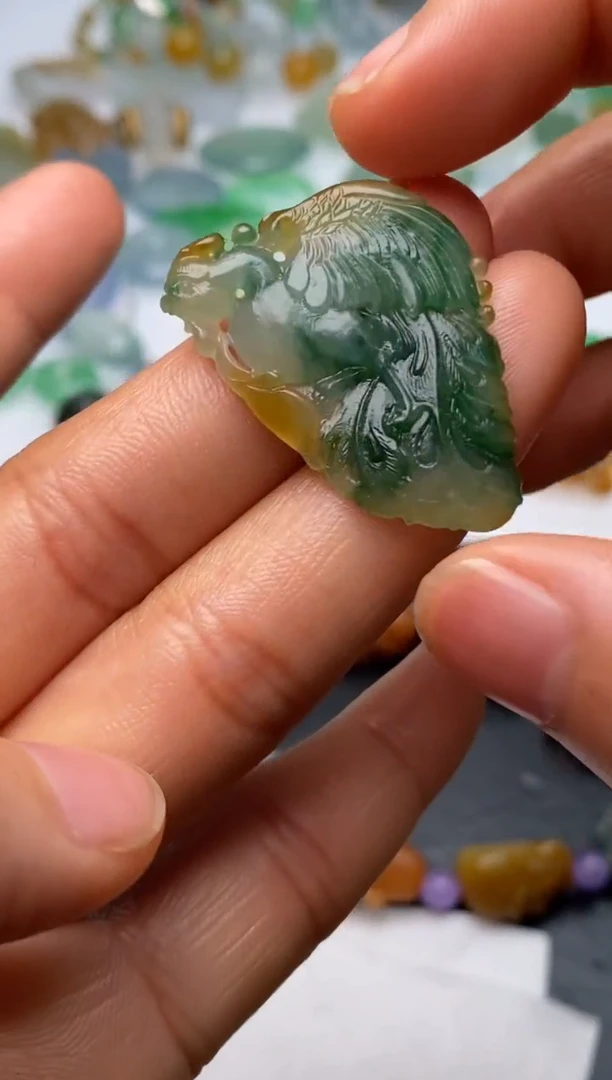 定制翡翠未镶嵌翡翠毛货~多样性发一个