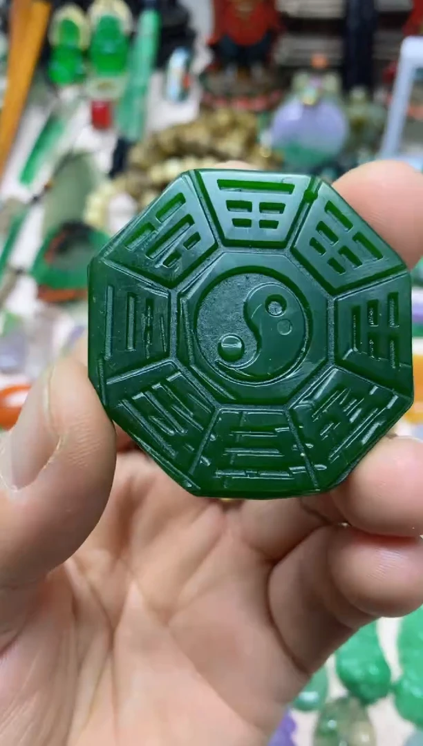 【闪购商品】25直播间 的实时画面