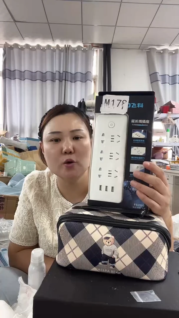 牦牛剖层皮革琪琪女包超好看发图片款