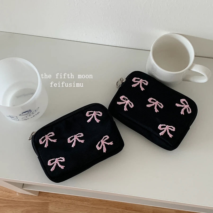 thefifthmoon可爱俏皮刺绣蝴蝶结帆布小包卡包收纳包补妆