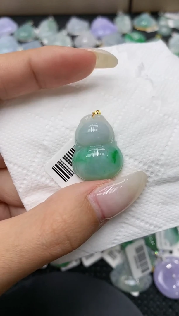 颈饰18K金镶嵌翡翠1111111111