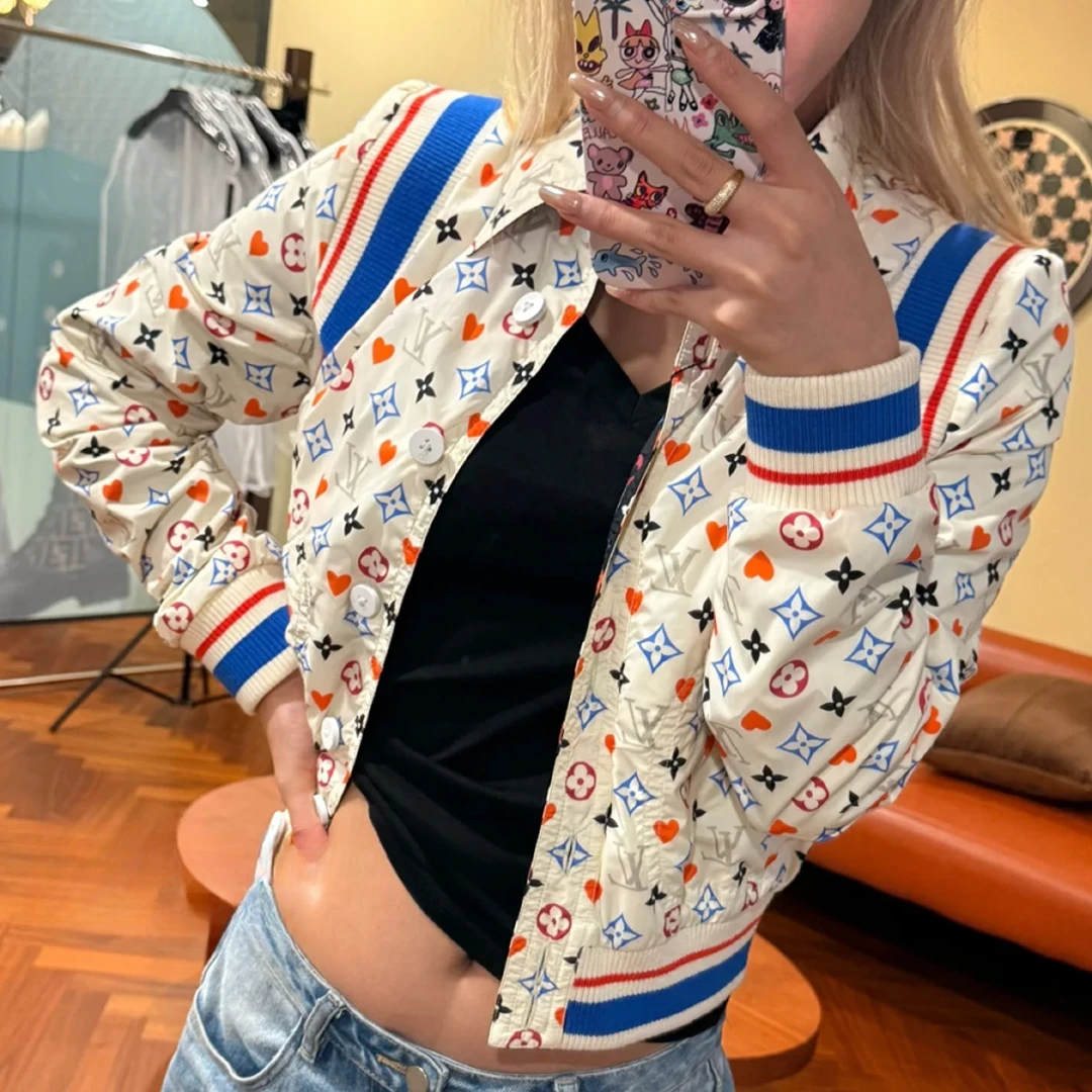 未使用 LouisVuitton/路易威登 两面穿满印排扣外套/34