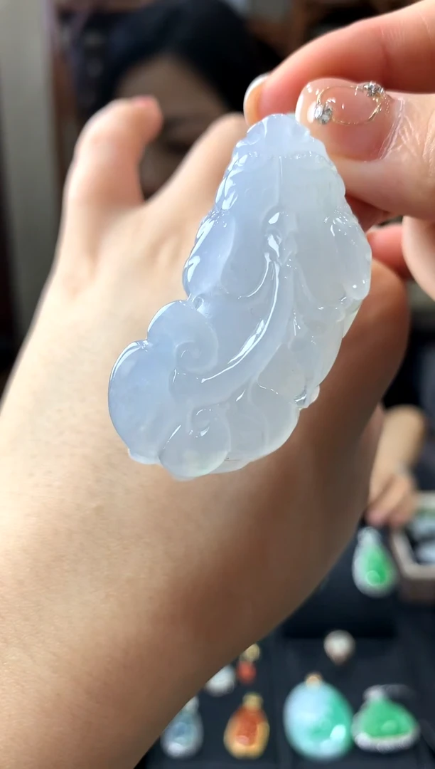 翡翠未镶嵌吊坠(不含链)挂件