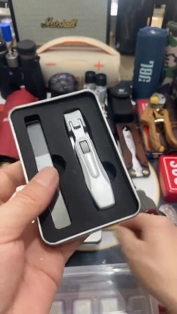 瓷片闪购商品 如图所示