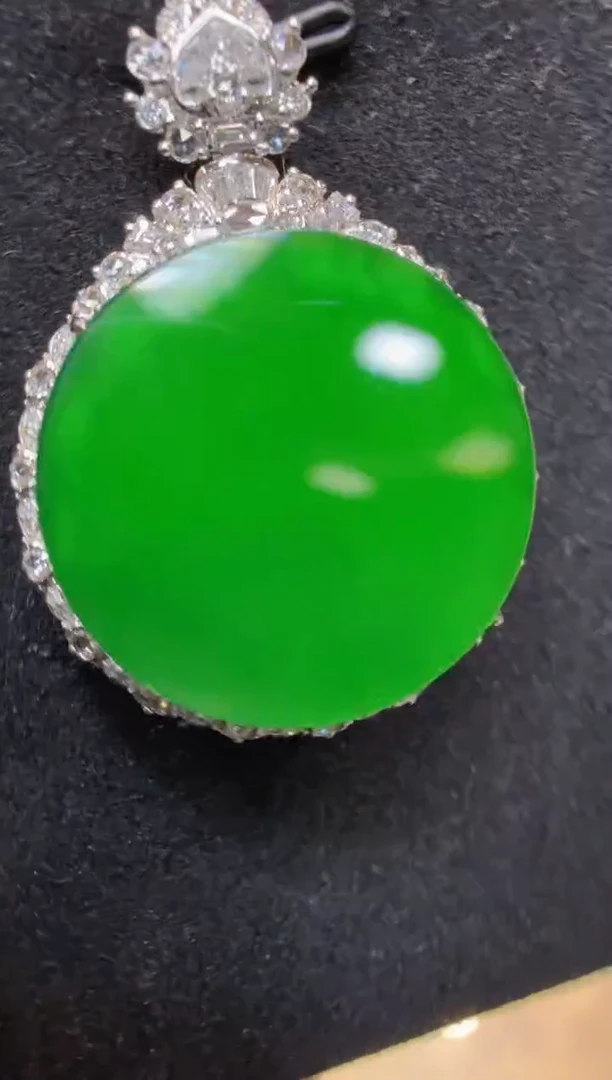 吊坠(不含链)18K金镶嵌翡翠多样性团购发一件