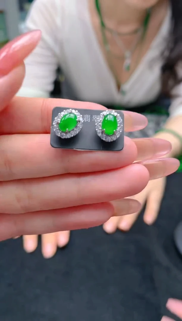 翡翠未镶嵌颈饰天然A货翡翠