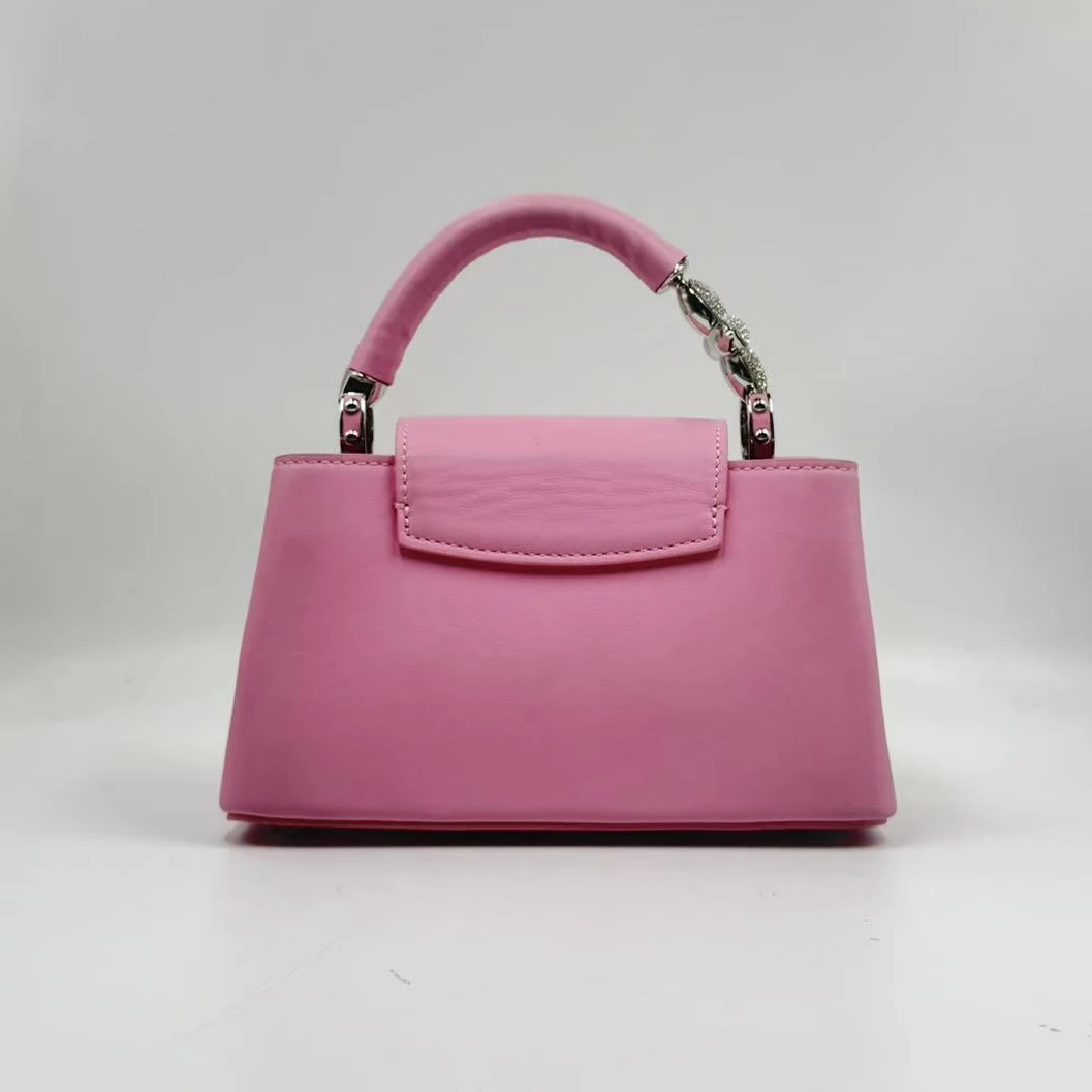 LQ-2025爆款-刘亦菲西湖同款-小卡钻手提粉色【钻花手柄】10974