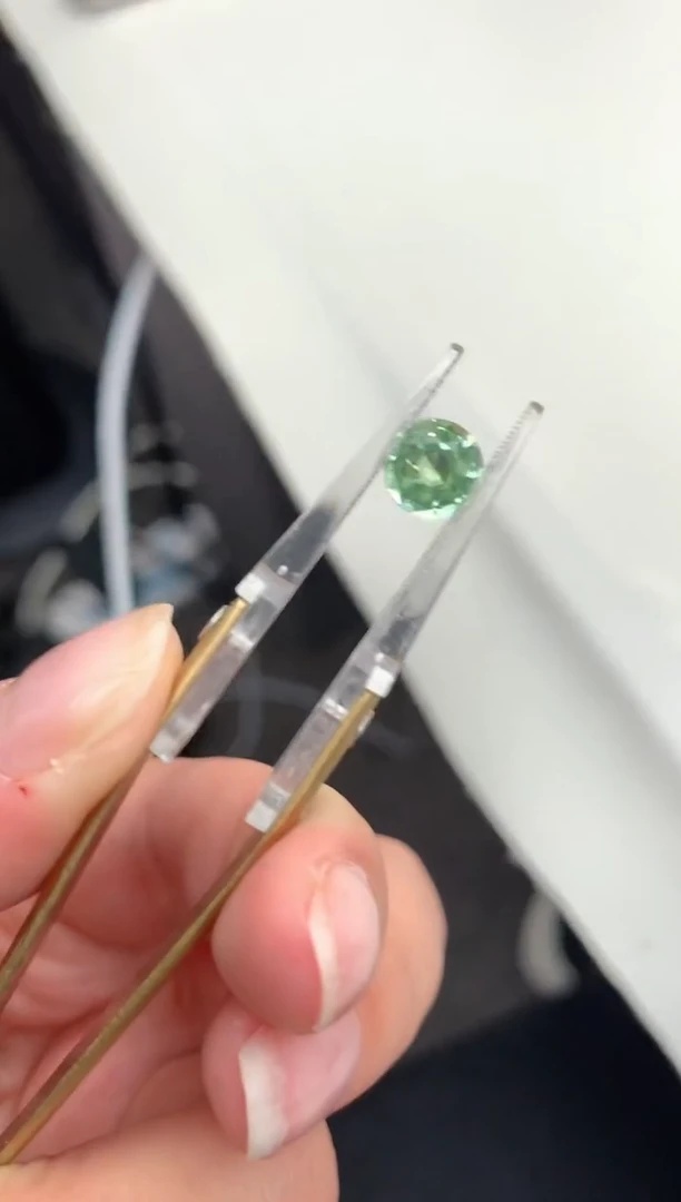 【闪购商品】碧玺裸石未镶嵌1.4ct绿碧玺