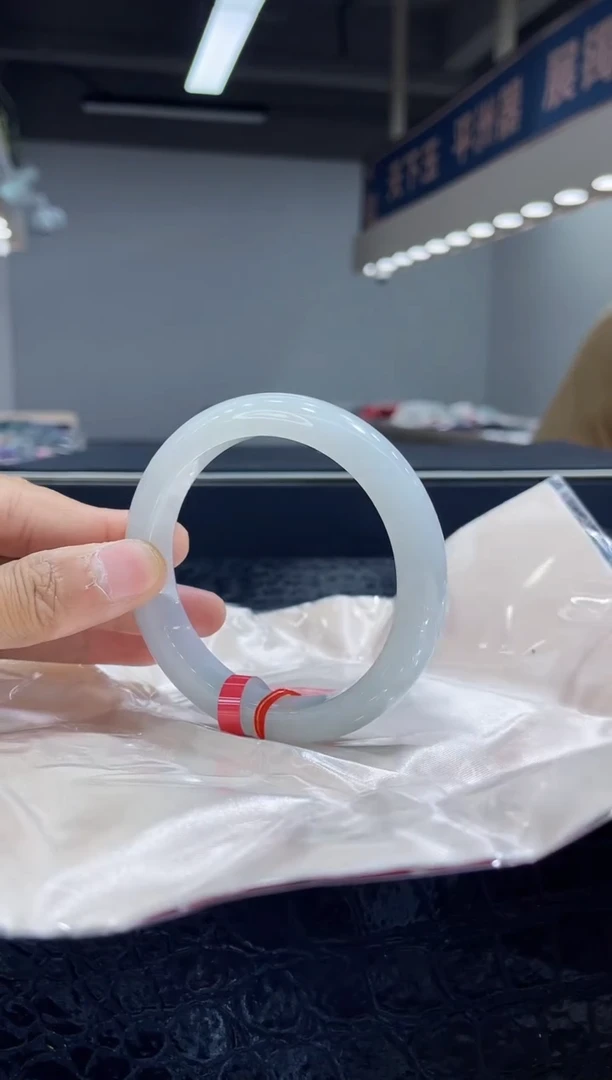 未镶嵌手镯翡翠6