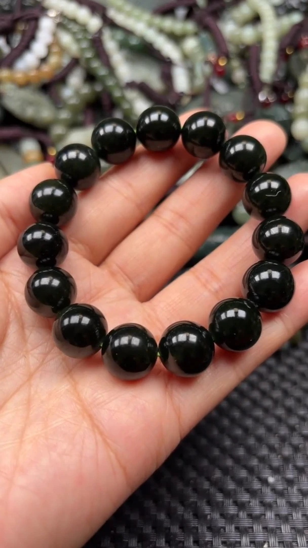 【闪购商品】和田玉颈饰未镶嵌.