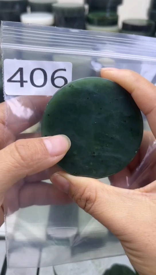 未镶嵌和田玉珠宝半成品镯芯