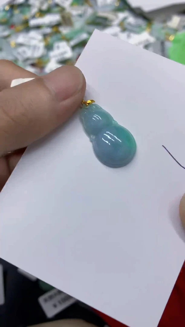颈饰18K金镶嵌翡翠翡翠
