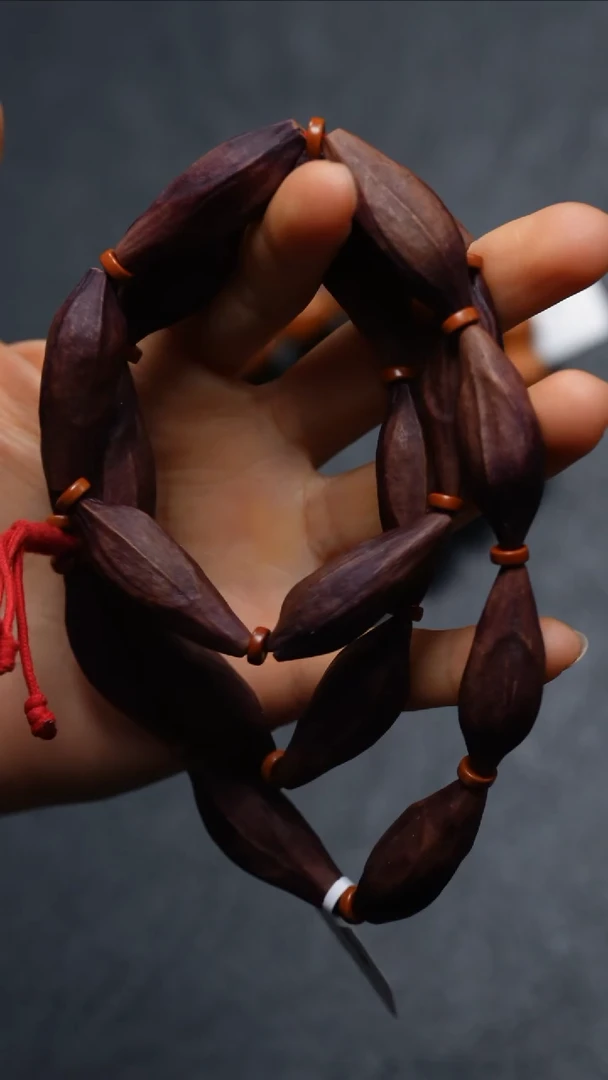 【闪购商品】橄榄核吊坠橄榄核