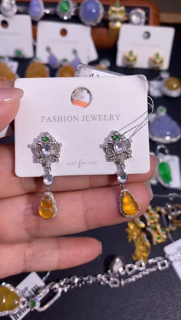 【闪购商品】翡翠耳饰18K金镶嵌耳饰